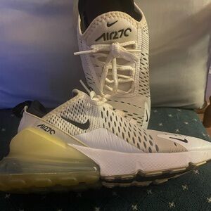 Woman’s Nike air 270 running shoes. Knew I only wore them twice.